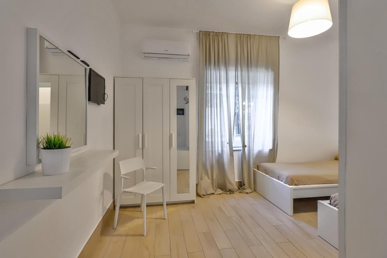 Hotel Delfa Paestum Bagian luar foto